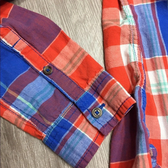 Hollister Button Down Plaid Ling Sleeve Shirt M - Picture 9 of 9